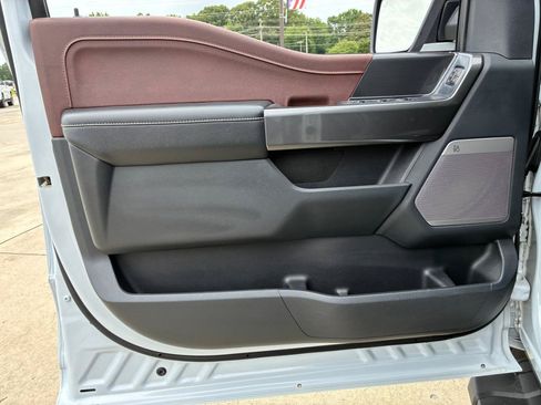 Used 2022 Ford F150 Lariat AWD/4WD image 10