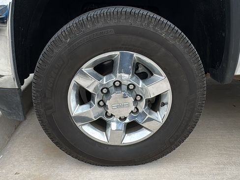 Used 2016 GMC Sierra 2500 SLT w/ Duramax Plus Package AWD/4WD image 20