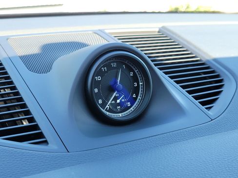 Used 2024 Porsche Macan image 21