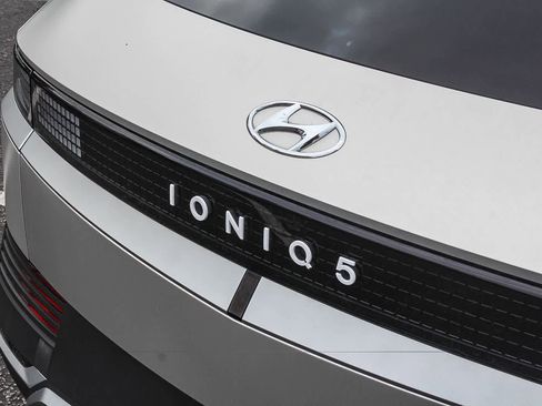 Used 2023 Hyundai Ioniq 5 SEL w/ Cargo Package RWD image 9
