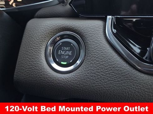 New 2026 GMC Canyon Denali image 17