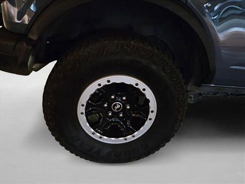 Used 2023 Ford Bronco Black Diamond w/ Sasquatch Package image 27