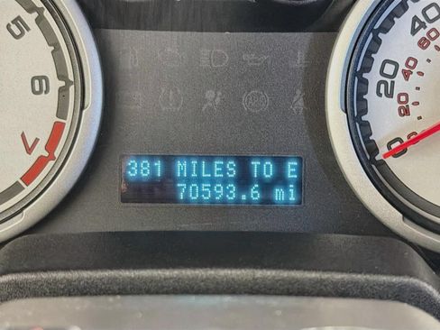 Used 2010 Ford Focus SE FWD image 40