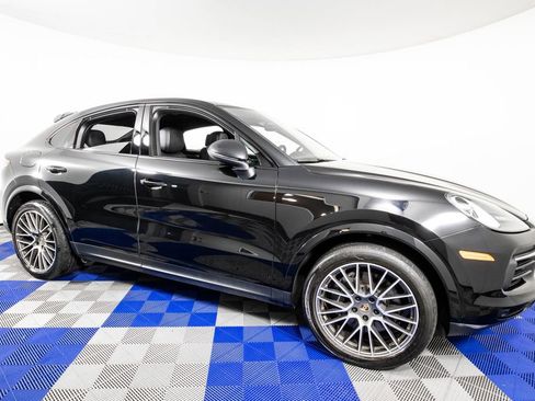 Used 2023 Porsche Cayenne Platinum Edition AWD/4WD image 3
