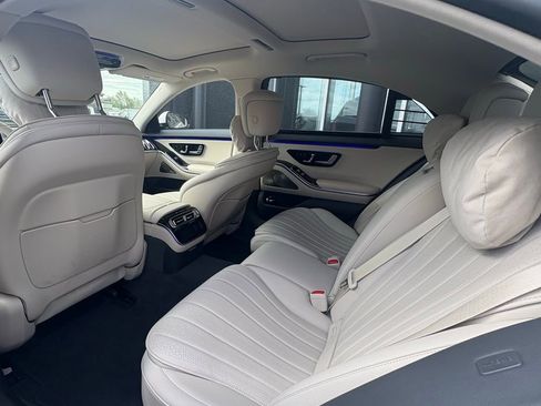 Used 2023 Mercedes-Benz S 500 4MATIC image 9