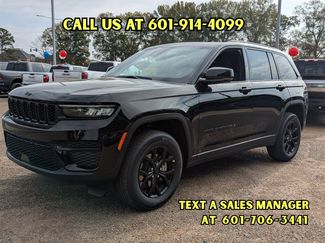 New 2025 Jeep Grand Cherokee Altitude video 1