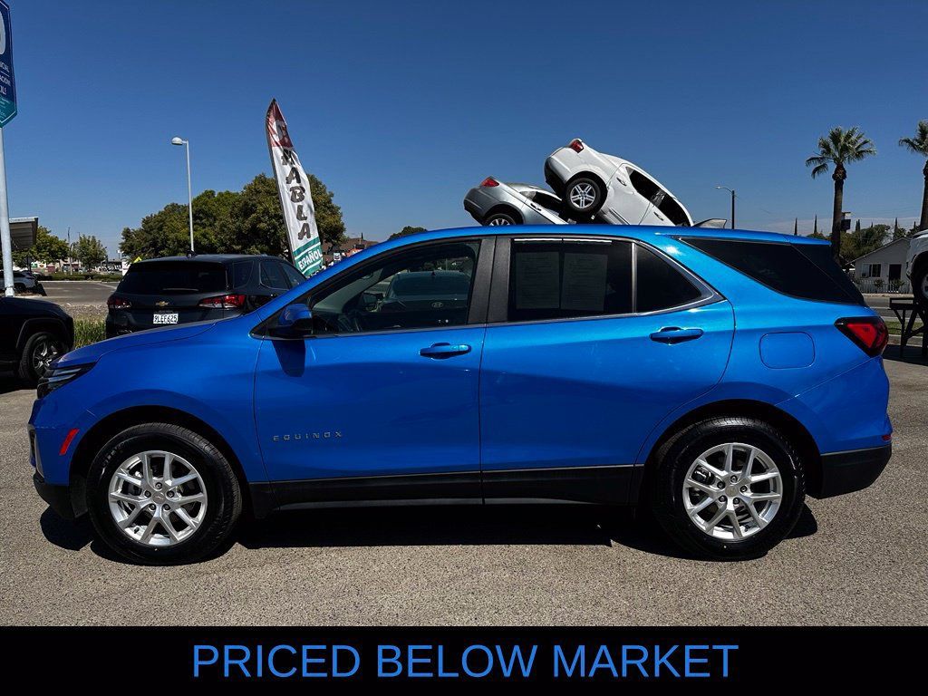 Used 2024 Chevrolet Equinox LT AWD/4WD image 3