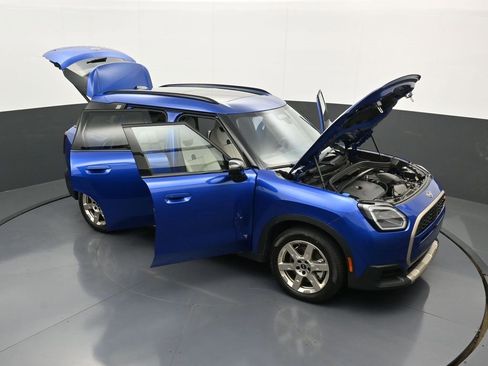 Used 2025 MINI Cooper Countryman S w/ Comfort Package Max image 37
