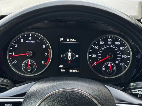 Used 2022 Kia K5 GT-Line FWD image 35