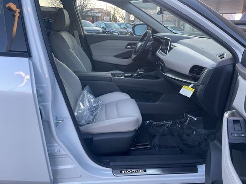 New 2026 Nissan Rogue SV image 29