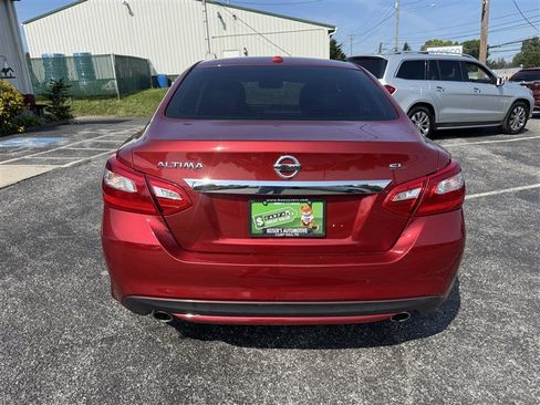 Used 2016 Nissan Altima 2.5 SL w/ 2.5 Technology Package FWD image 7