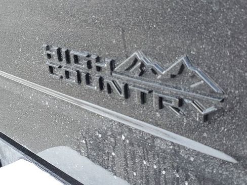 Used 2025 Chevrolet Silverado 1500 High Country w/ High Country Premium Package AWD/4WD image 33