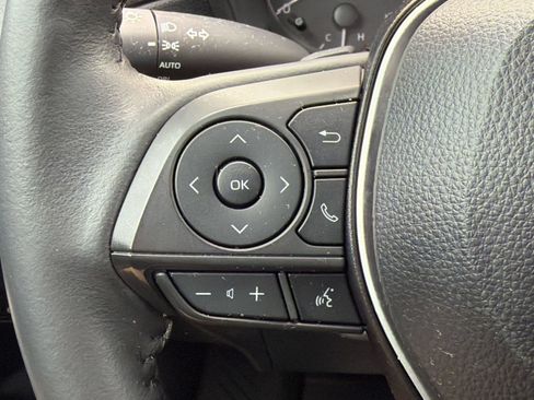 Used 2024 Toyota Corolla Cross AWD Hybrid image 17