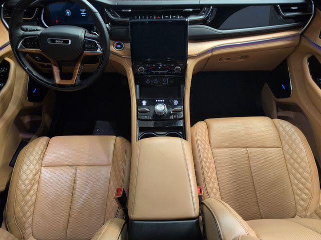 Certified 2024 Jeep Grand Cherokee Summit AWD/4WD image 17