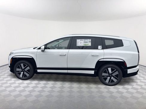 New 2026 Hyundai Ioniq 9 SEL w/ Tow & Go Package image 8