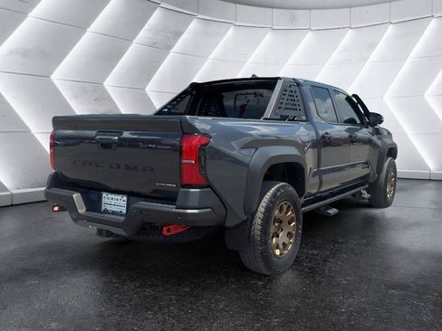 Used 2024 Toyota Tacoma 4x4 Double Cab Hybrid image 7