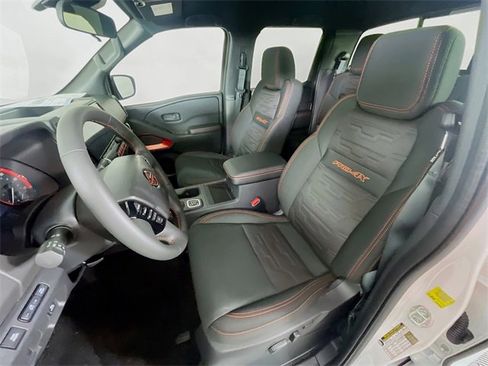 New 2026 Nissan Frontier PRO-4X w/ Pro-4x Convenience Package image 13