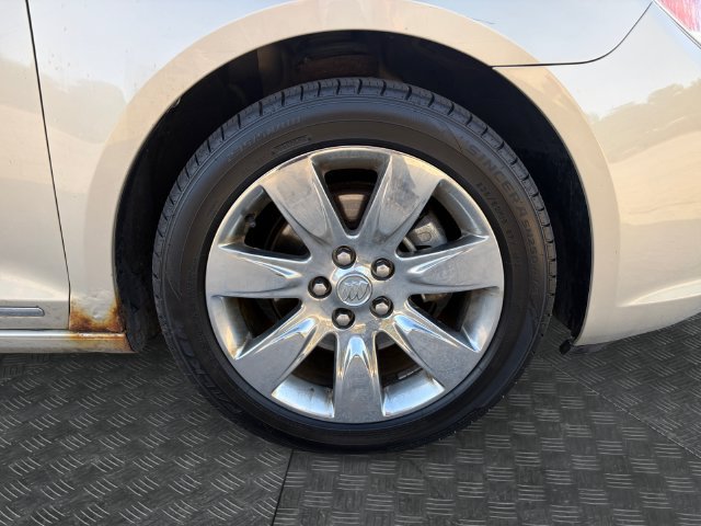 Used 2012 Buick LaCrosse Premium w/ Driver Confidence Package FWD image 14