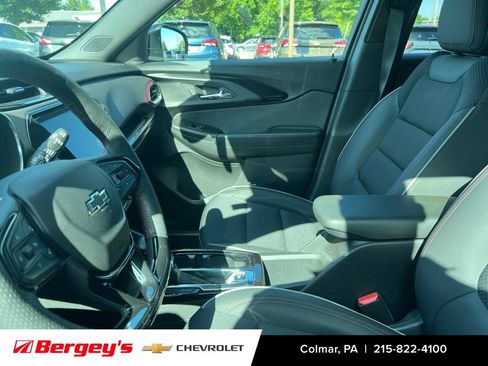 Certified 2023 Chevrolet TrailBlazer RS w/ Sun and Liftgate Package AWD/4WD image 8