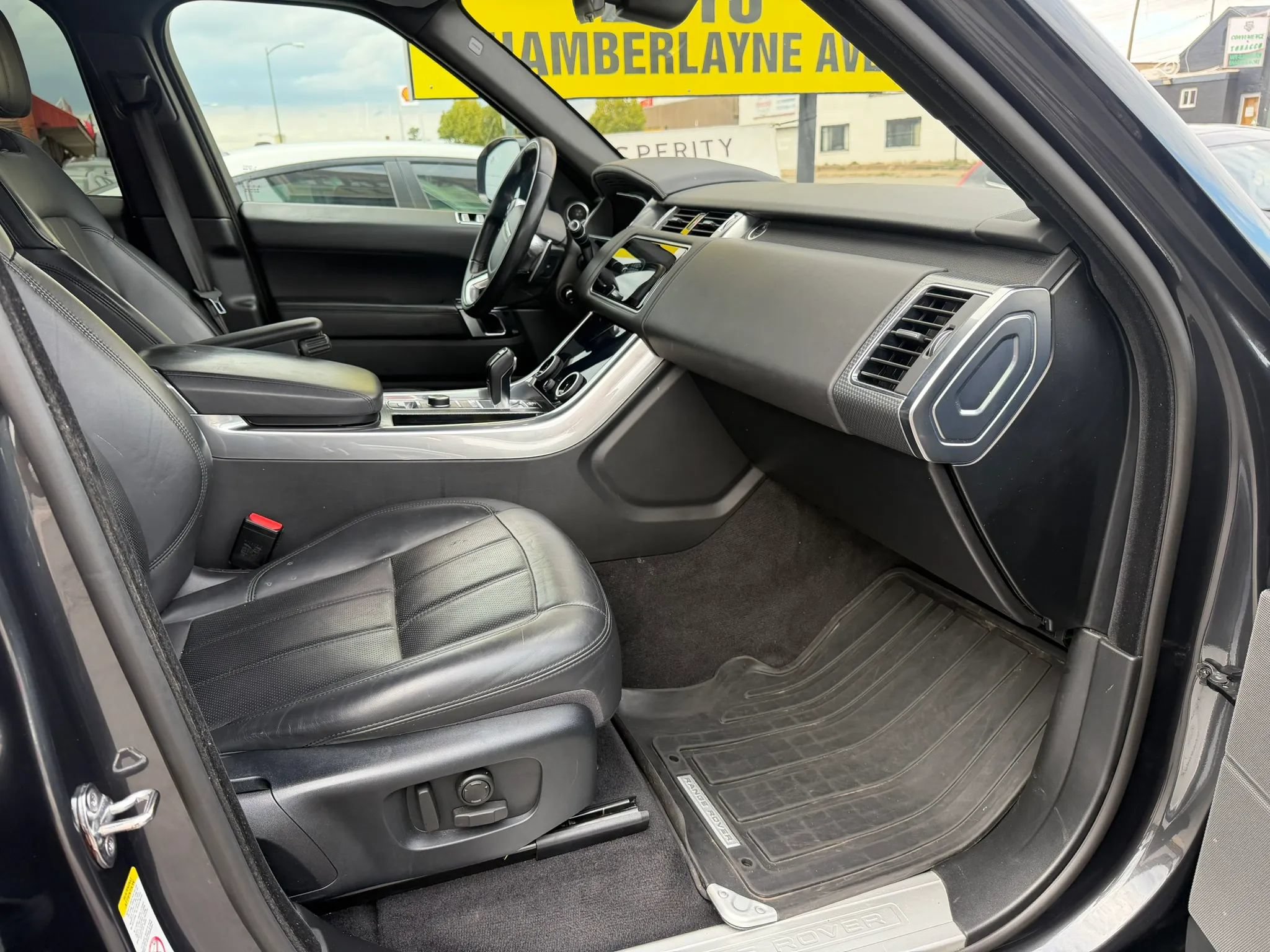 Used 2019 Land Rover Range Rover Sport Supercharged AWD/4WD image 8