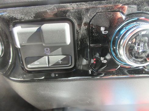 New 2026 GMC Sierra 1500 Elevation image 18