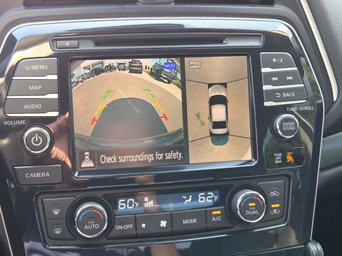 Used 2023 Nissan Maxima Platinum w/ Sport Mat Group FWD image 24