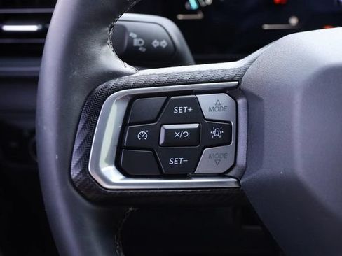 Certified 2025 Ford Mustang Coupe RWD image 11