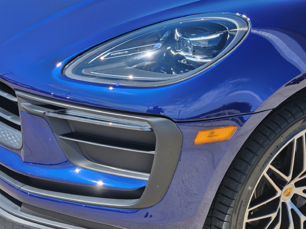 Used 2022 Porsche Macan AWD/4WD image 18