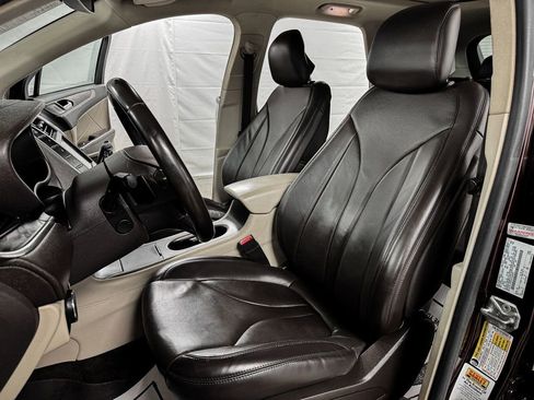 Used 2017 Lincoln MKC Reserve image 8