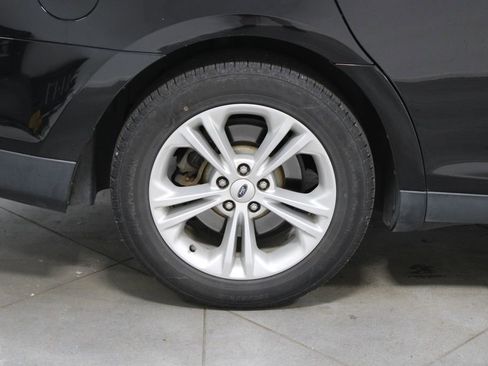 Used 2017 Ford Taurus SEL AWD/4WD image 12