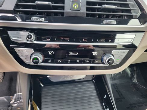 Used 2021 BMW X3 xDrive30i w/ Premium Package image 24