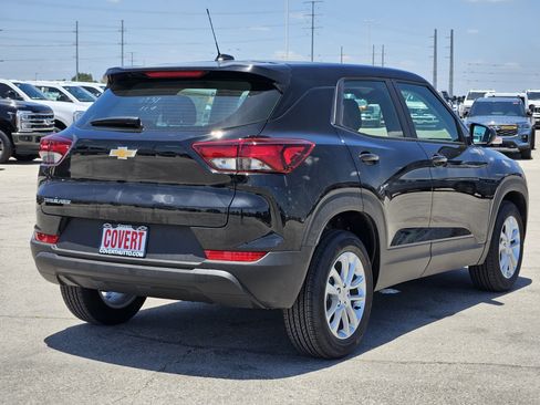 New 2026 Chevrolet TrailBlazer LS FWD image 3
