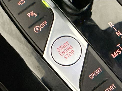 Used 2024 BMW X3 sDrive30i w/ Convenience Package w/ZPA image 21