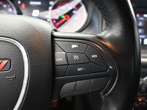 Used 2019 Dodge Charger SXT image 20