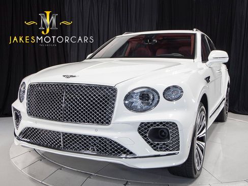 Used 2022 Bentley Bentayga image 19
