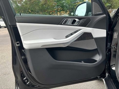 New 2026 BMW X5 xDrive40i w/ Premium Package image 10