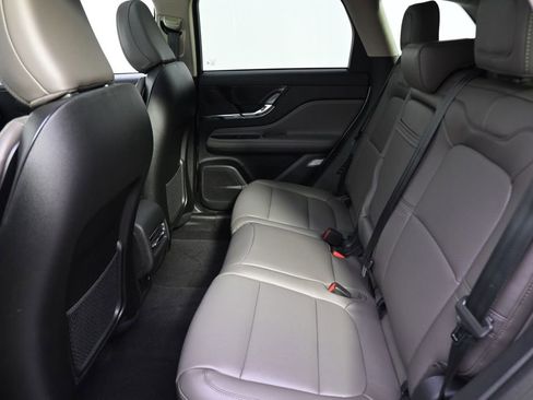 New 2026 Lincoln Corsair Premiere image 21