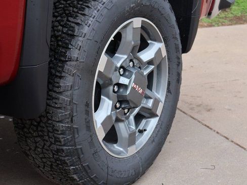 New 2026 GMC Sierra 2500 SLT w/ SLT Premium Package image 43