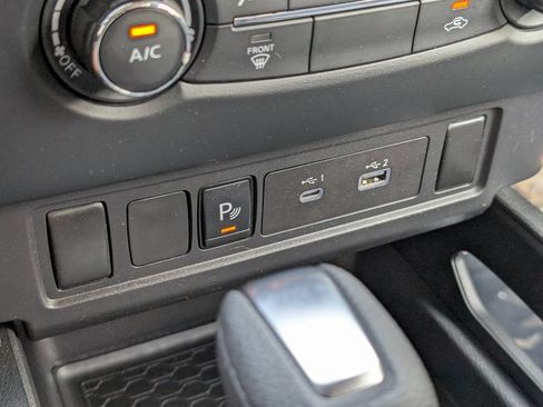 Used 2022 Nissan Frontier S w/ Technology Package AWD/4WD image 18