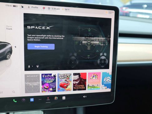 Used 2023 Tesla Model Y Long Range image 22