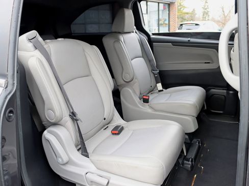 Used 2019 Honda Odyssey EX-L image 29