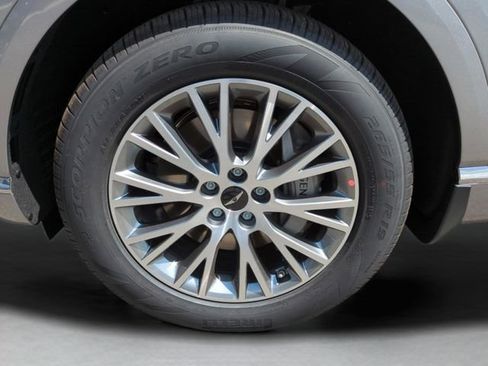 New 2026 Genesis GV80 2.5T image 10