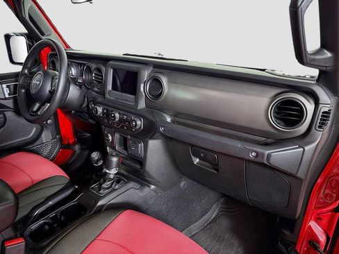 Used 2022 Jeep Gladiator Sport image 26