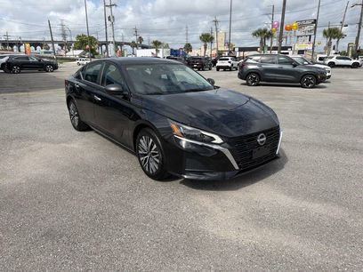Used 2025 Nissan Altima 2.5 SV