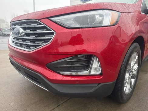 Certified 2022 Ford Edge Titanium w/ Class II Trailer Tow Package image 9