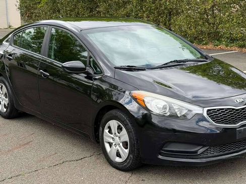 Used 2016 Kia Forte LX FWD image 9