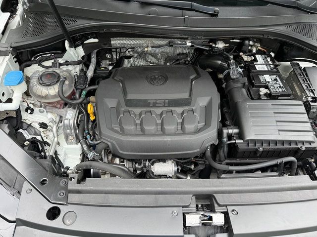 Used 2021 Volkswagen Tiguan SE R-Line AWD/4WD image 9