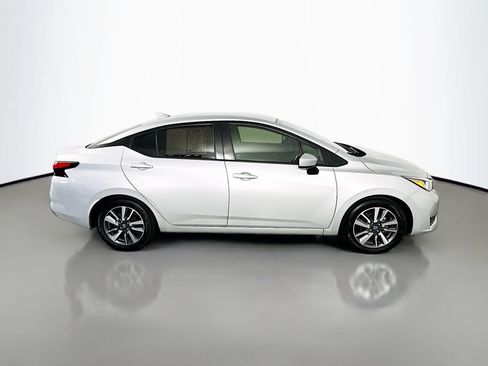 Used 2023 Nissan Versa SV FWD image 8