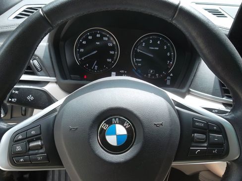 Used 2023 BMW X2 xDrive28i w/ Premium Package 2 AWD/4WD image 9