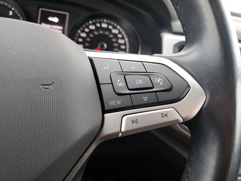 Used 2021 Volkswagen Atlas SE image 25